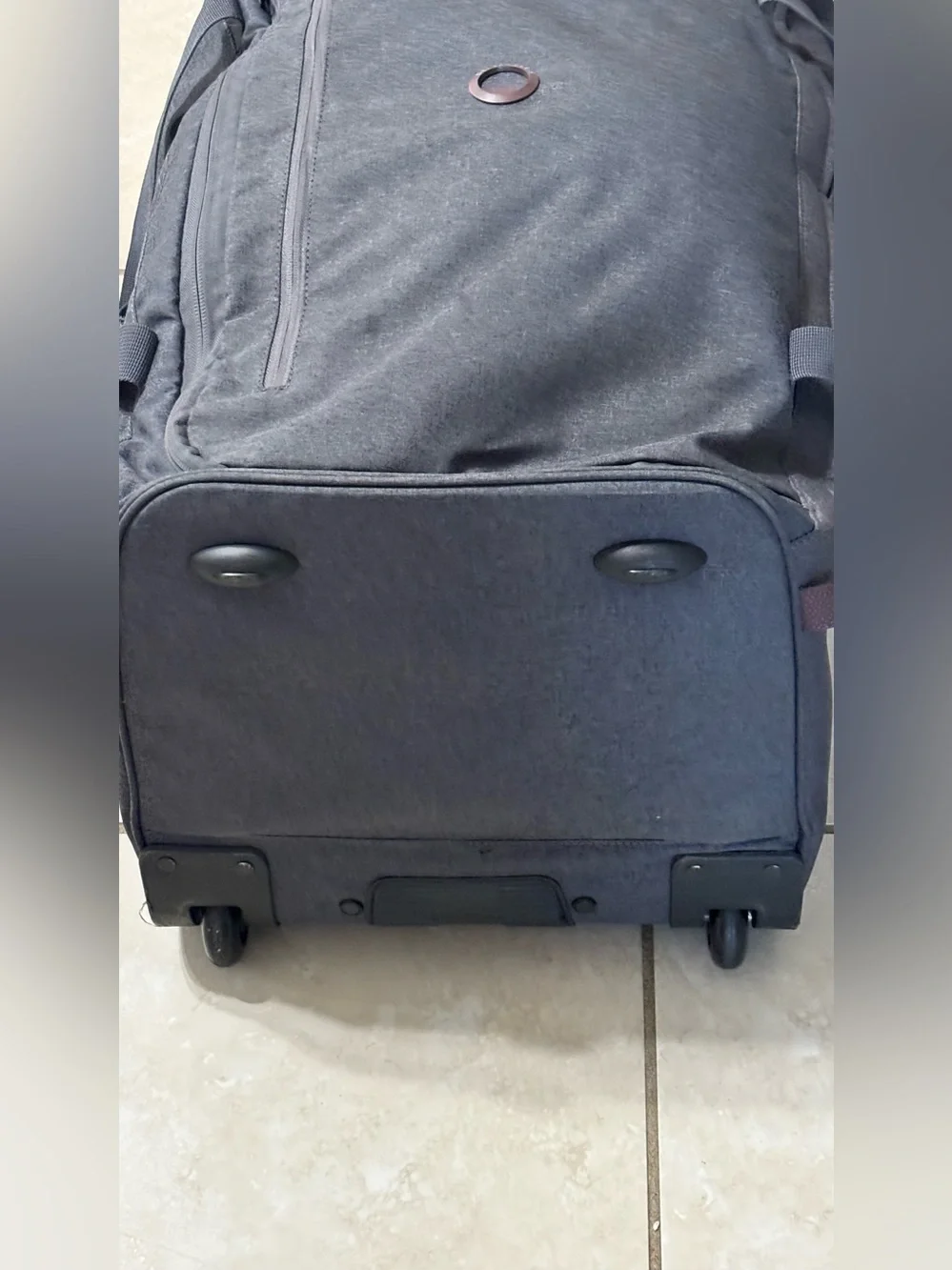 Men's Charcoal Gray Rolling Duffel Bag - Versatile Travel Carry